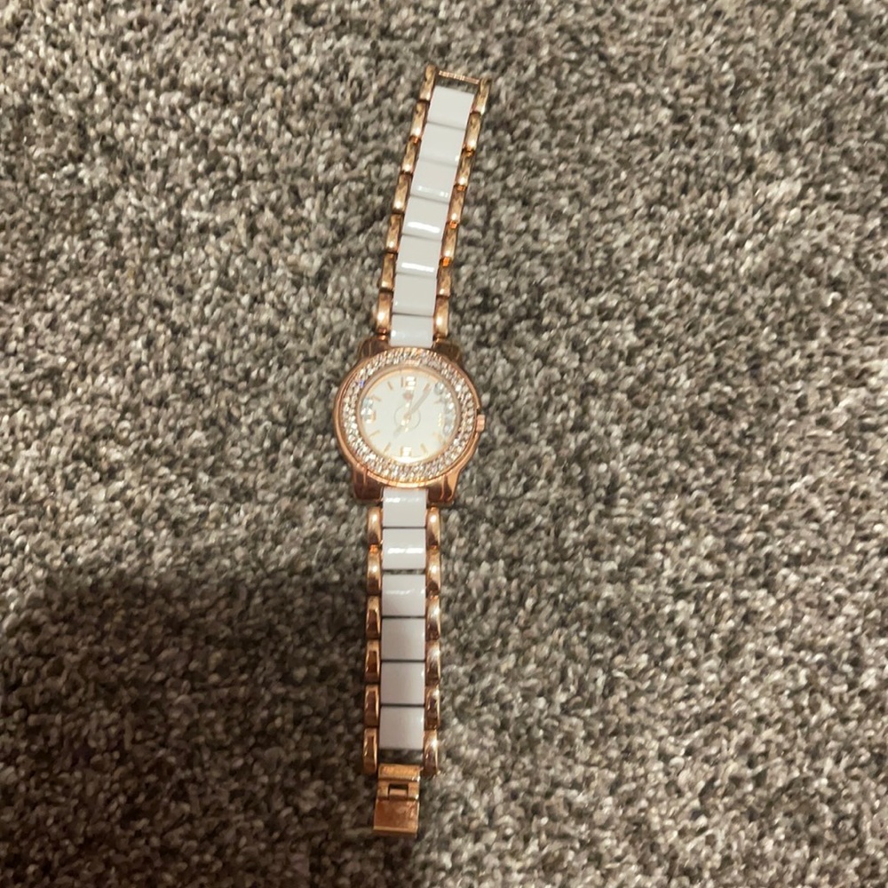 Louis Richard -Rose and white watch with Jewels